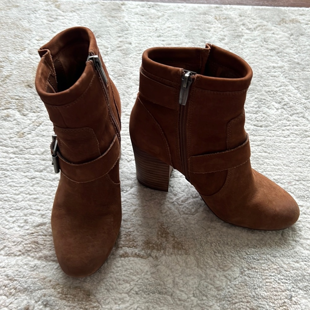 Vince Camuto booties size: 6.5